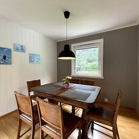 Near Beautiful Waterfall Apartment Flam
